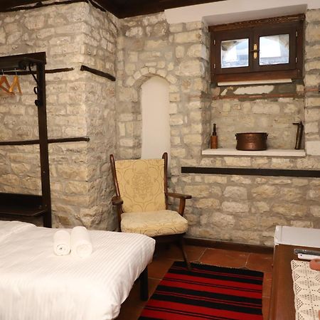 Vila Art Berat Castle Exterior photo