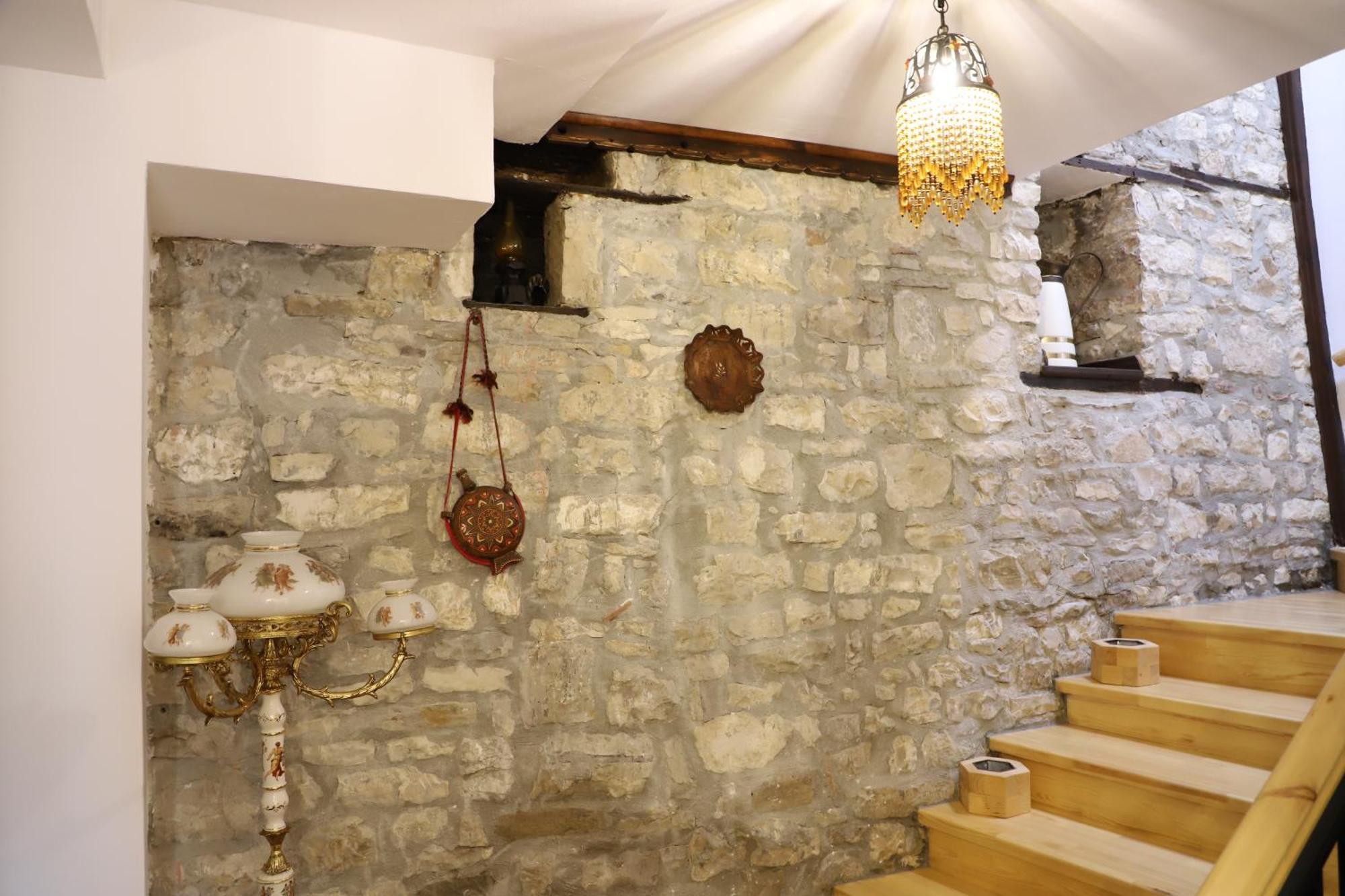 Vila Art Berat Castle Exterior photo
